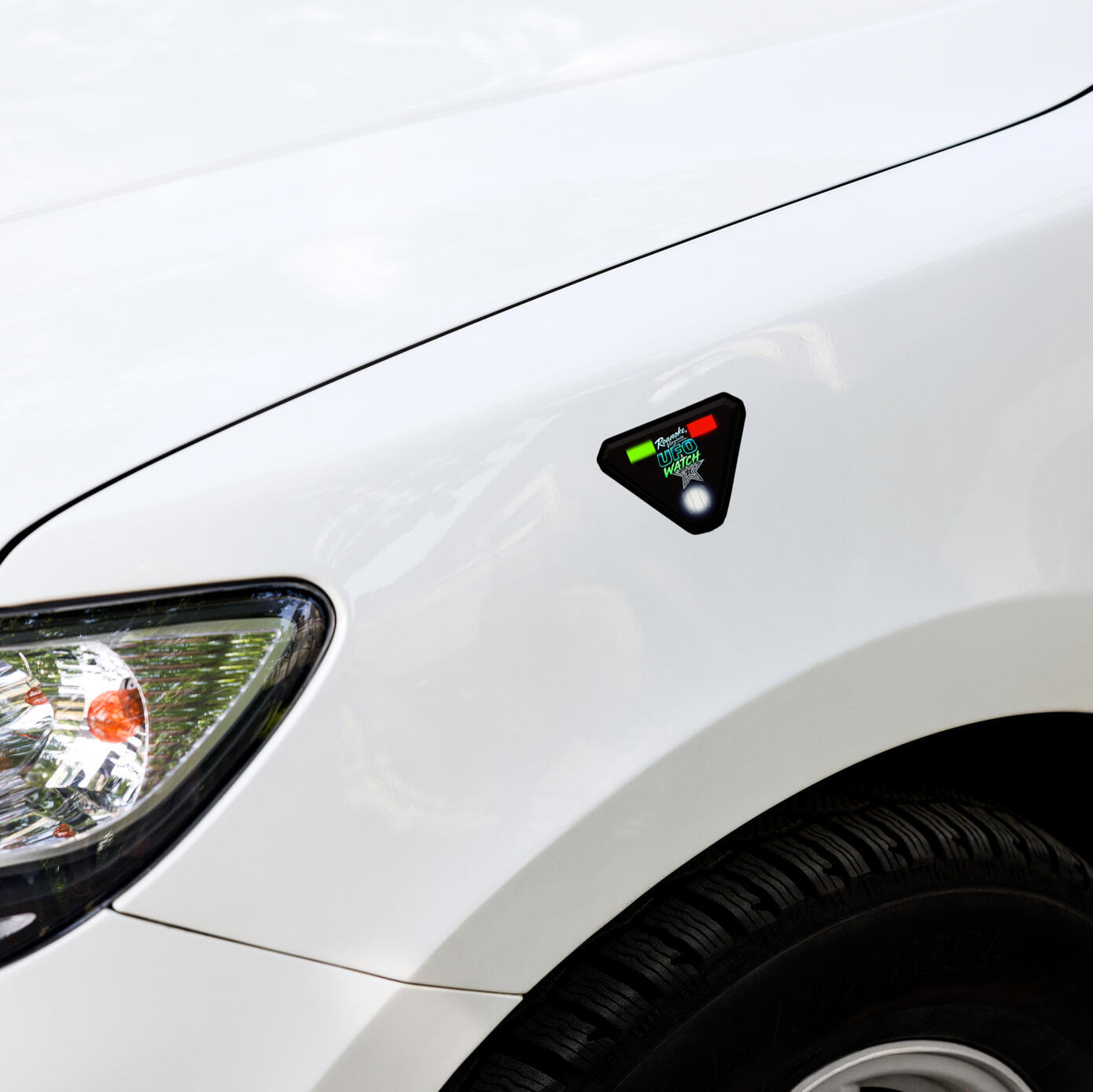 TRIANGLE VINYL DECAL